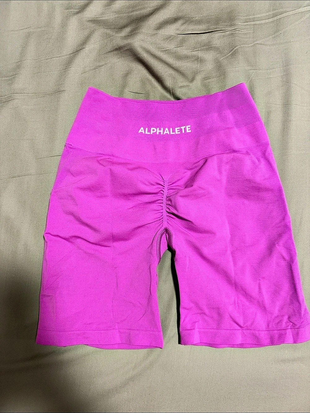 Alphalete Amplify Gravity Ultra High Rise Biker Shorts Pink